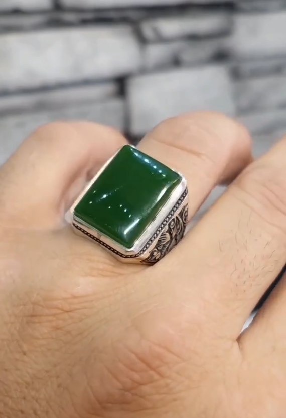 Green Modern Gentleman Aqeeq Ring for Men Most Demanded